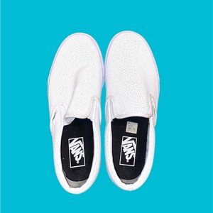 COPY - Men/Women White leather slip on vans. Men’s 7 and Women’s 8.5. Worn once.